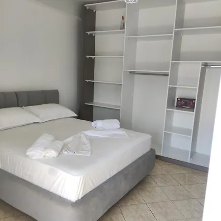 Vlora Apartment Apartamento *